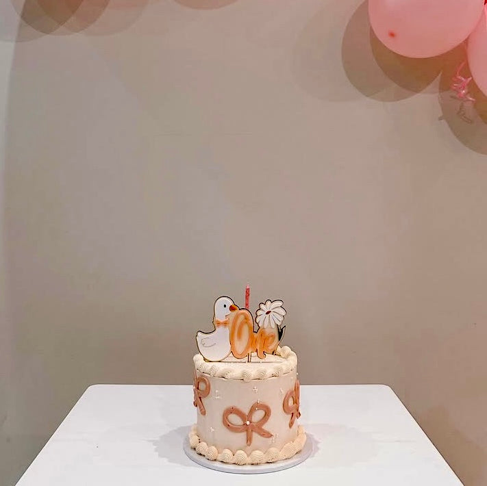 The LUXE Custom Cake Topper