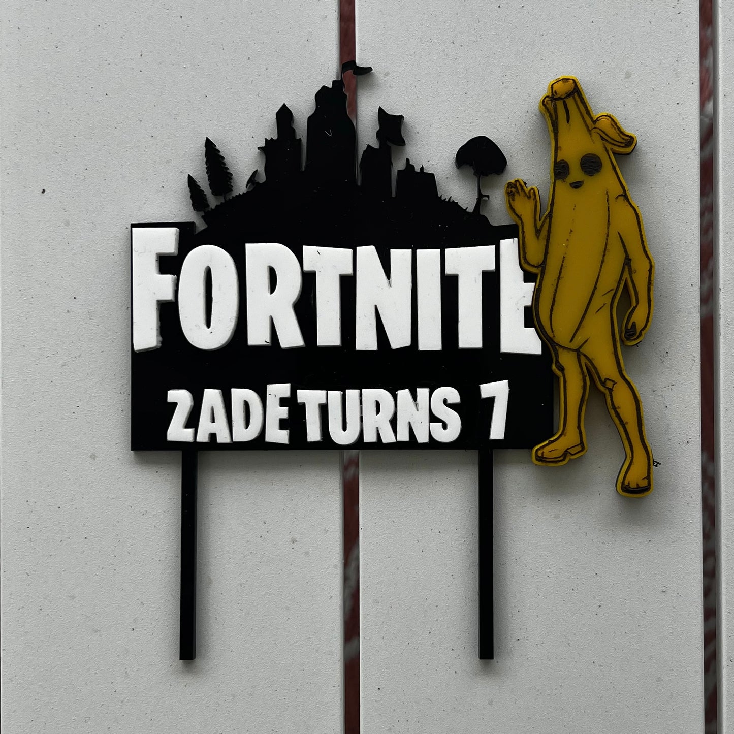 The LUXE Custom Cake Topper