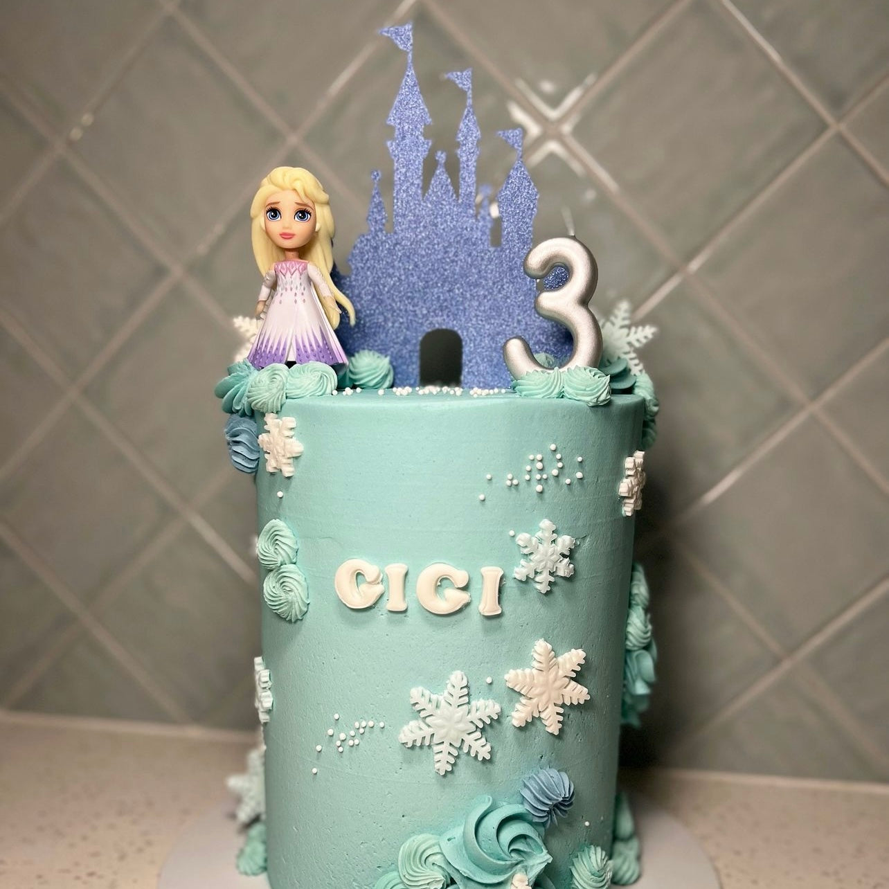 The Card-stock Cake Topper