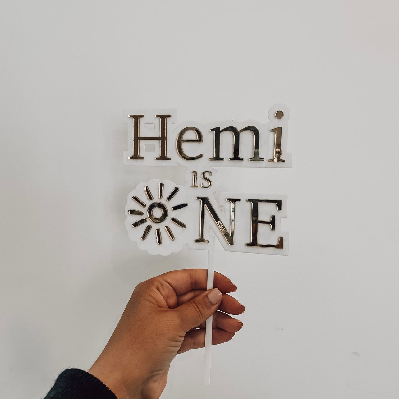 The LUXE Custom Cake Topper